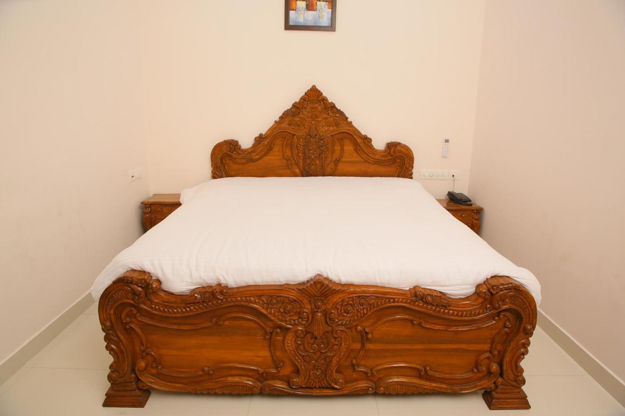 Saba Executive Rooms And Apartments Гайдарабад Екстер'єр фото